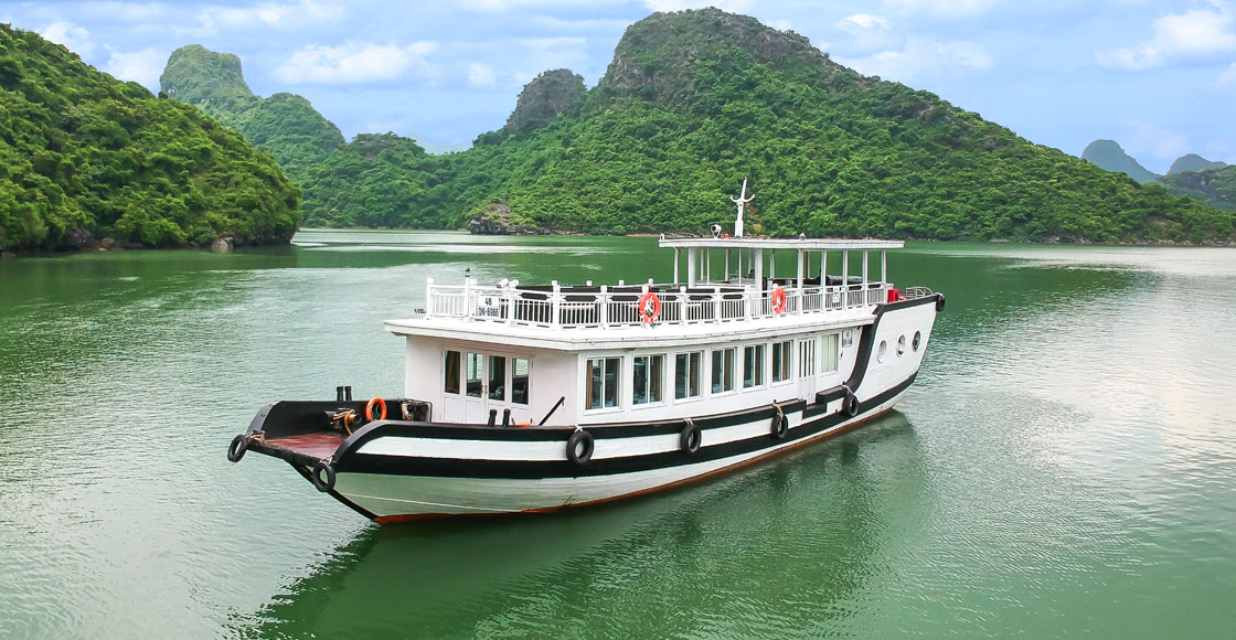 Phát triển loại hình du lịch tàu biển ở Việt Nam: Thuận lợi và khó khăn